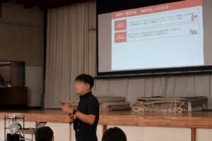 小針中学校講演 体育館の様子2